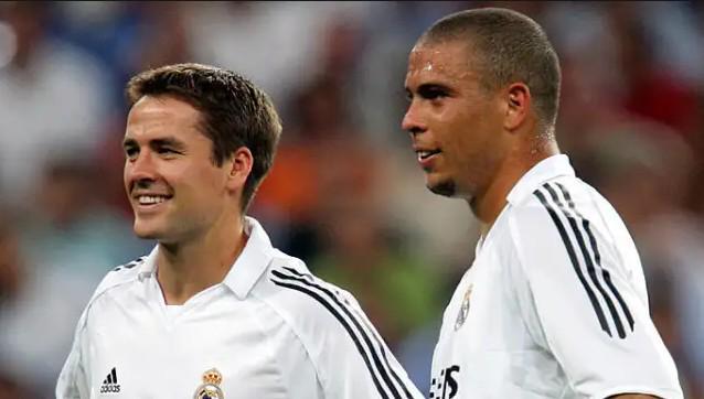 他凭借出色 他凭借出色